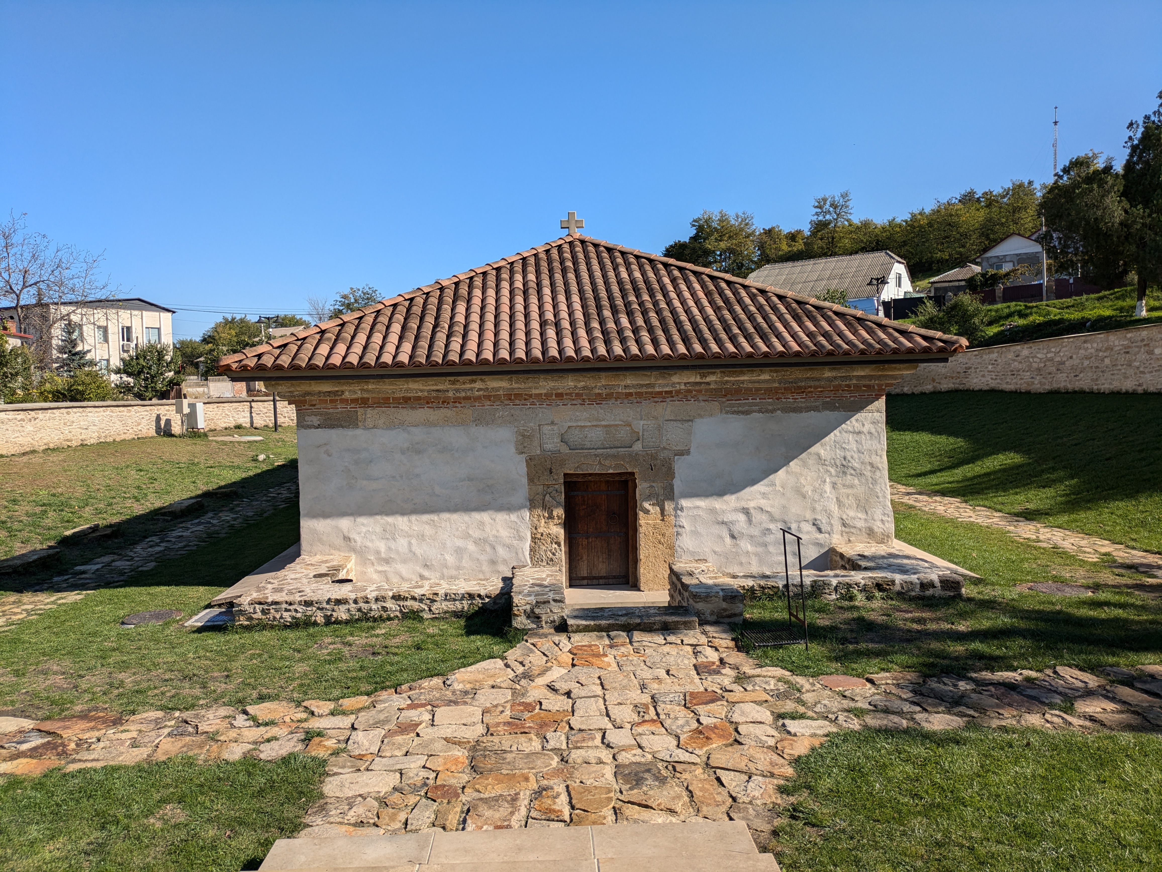 MD, Orasul Căuşeni, Biserica Adormirea maicii Domnului