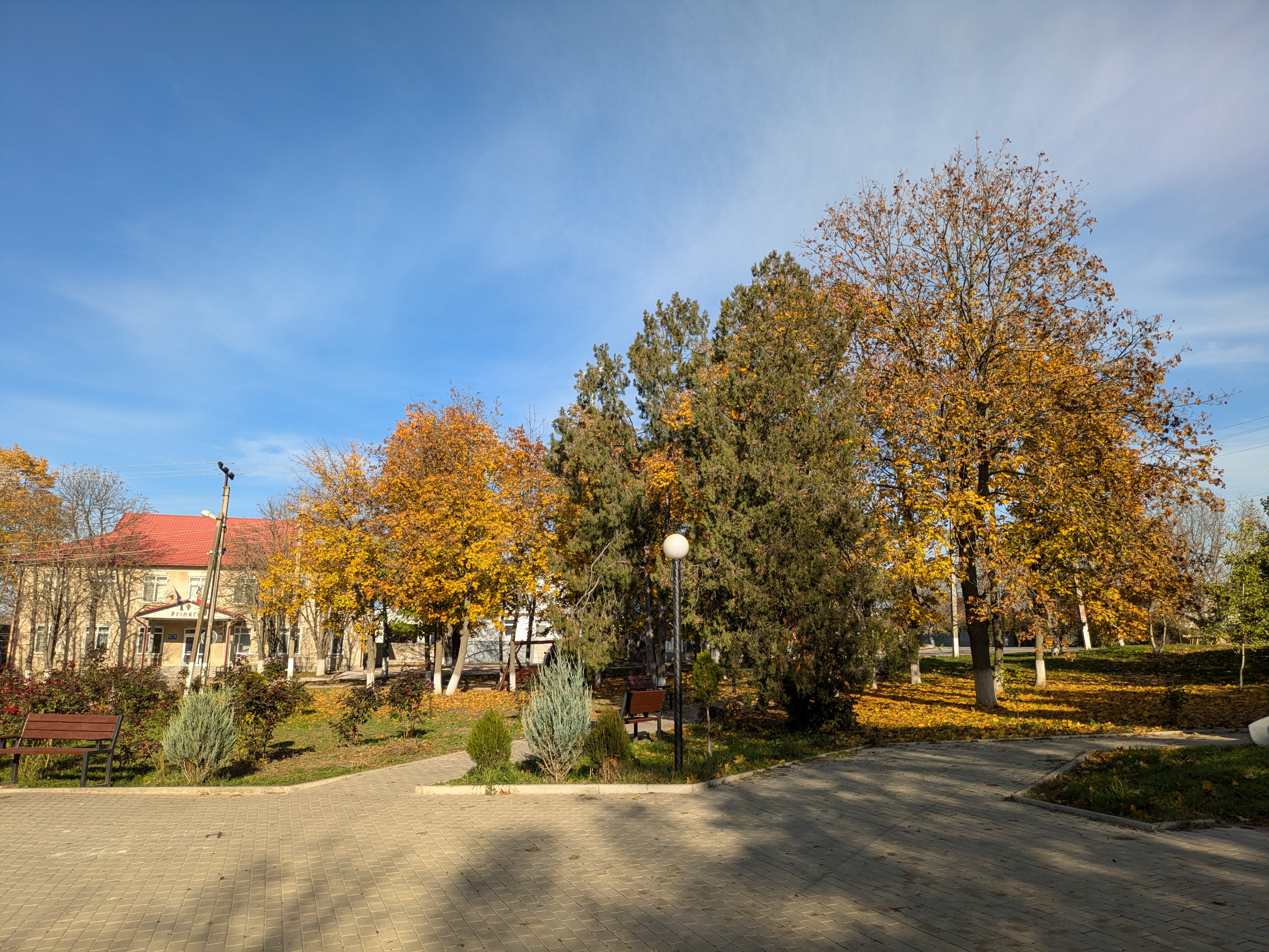 MD, Raionul Ialoveni, Satul Suruceni, Parcul central 