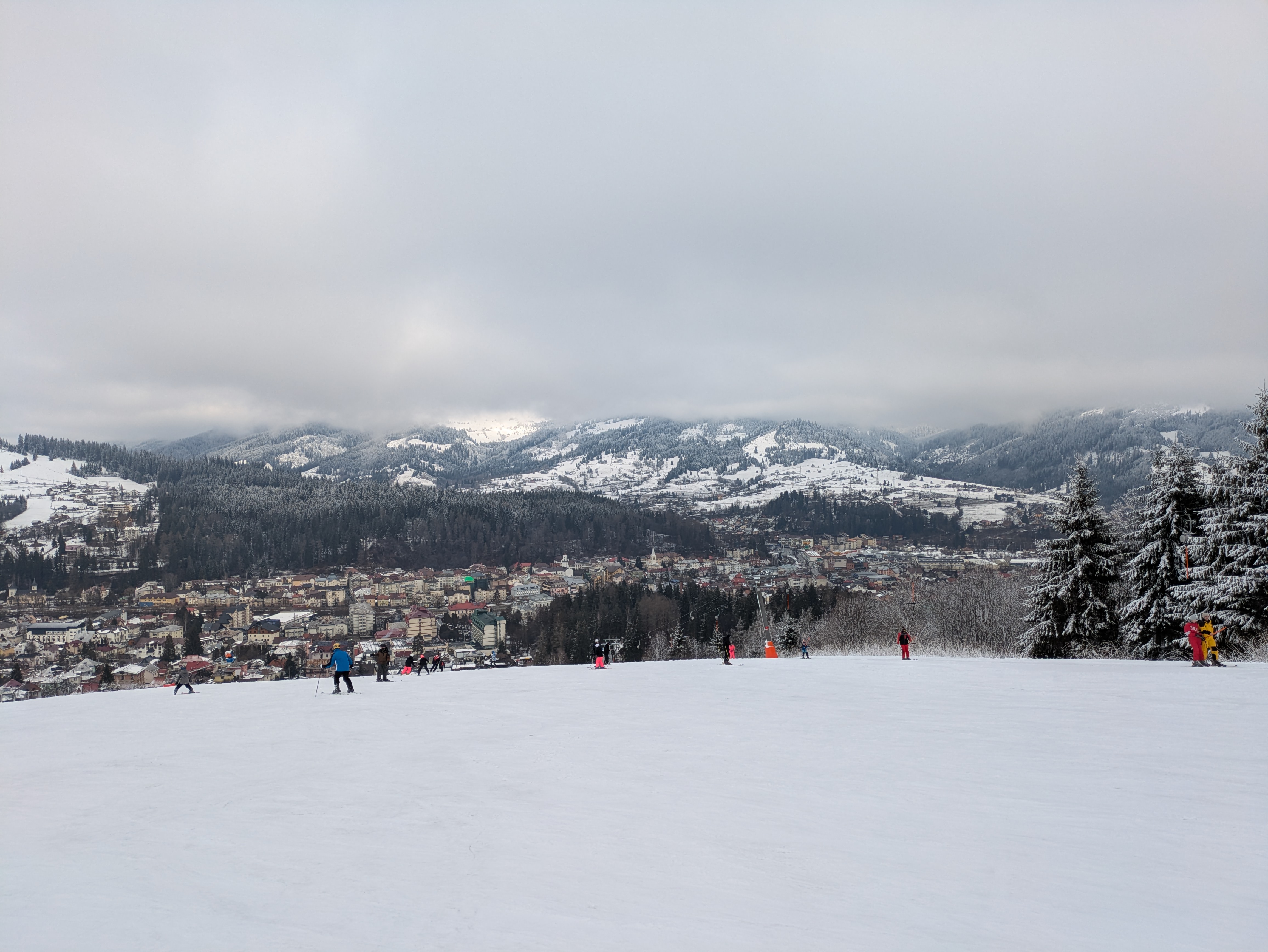 RO, Munții la Vatra Dornei 