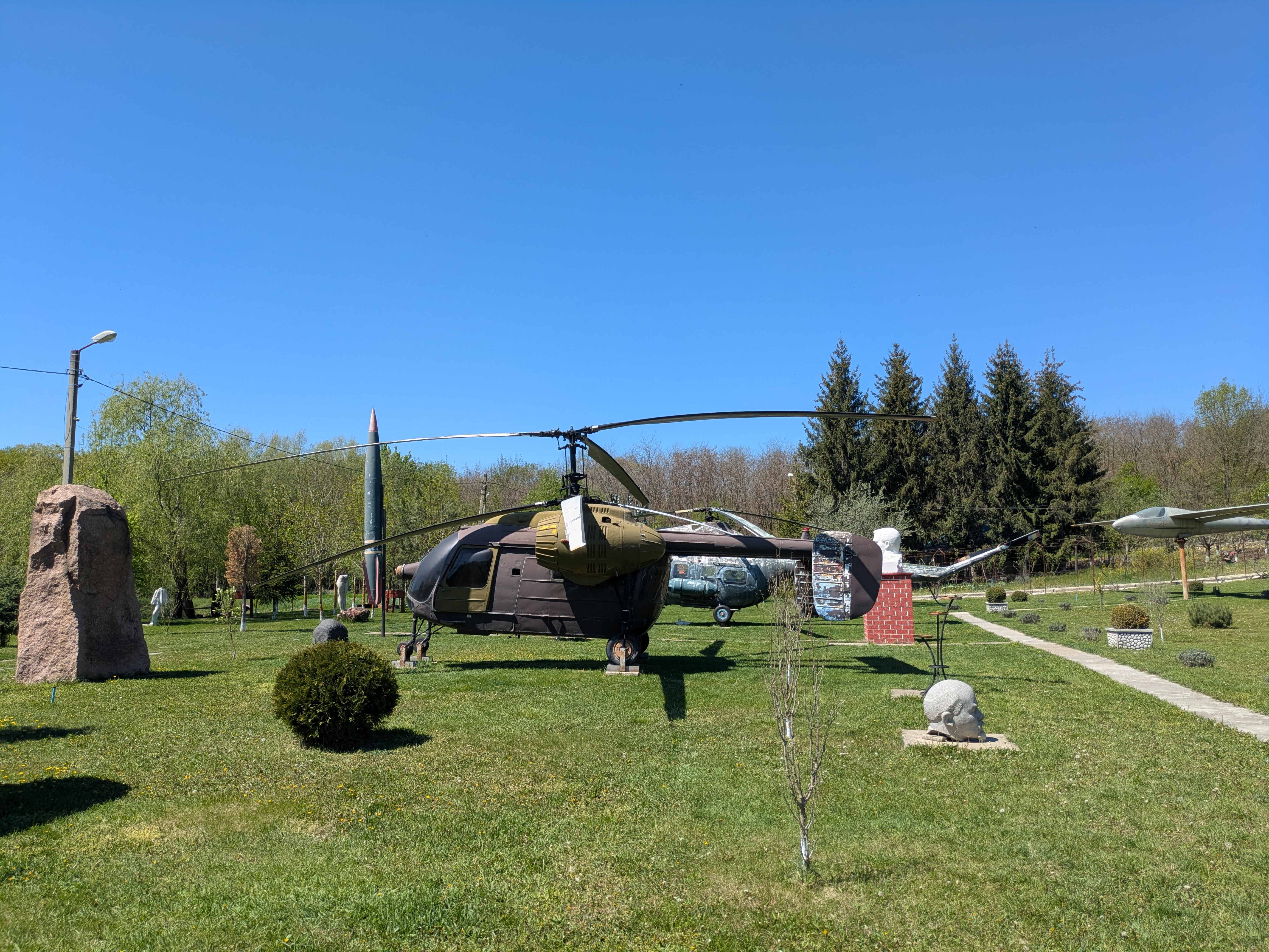 MD, Raionul Ialoveni, Satul Suruceni, Elicopter Kamov Ka -26