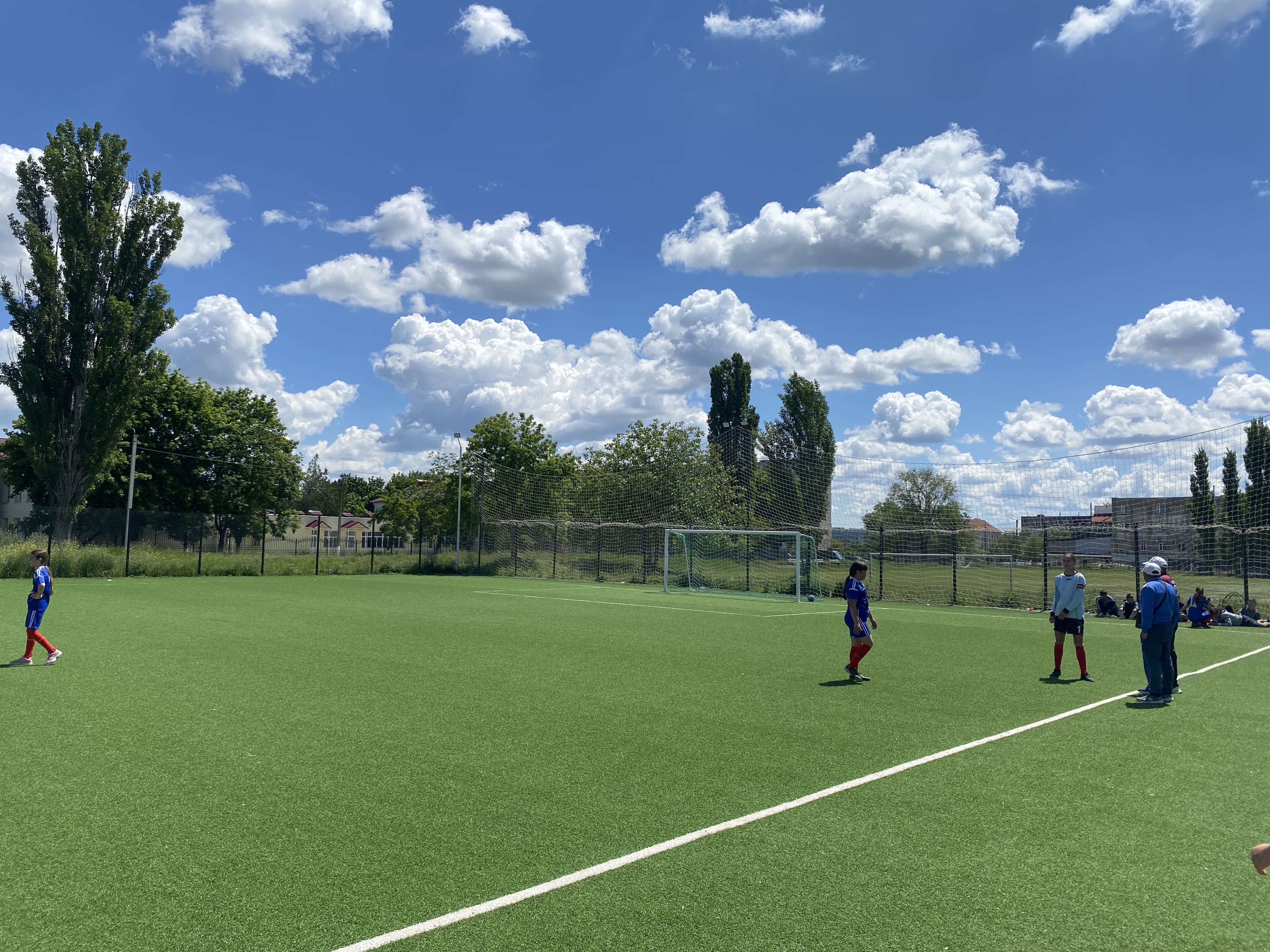 MD, Orasul Cantemir, Teren de fotbal cu iarba artificiala