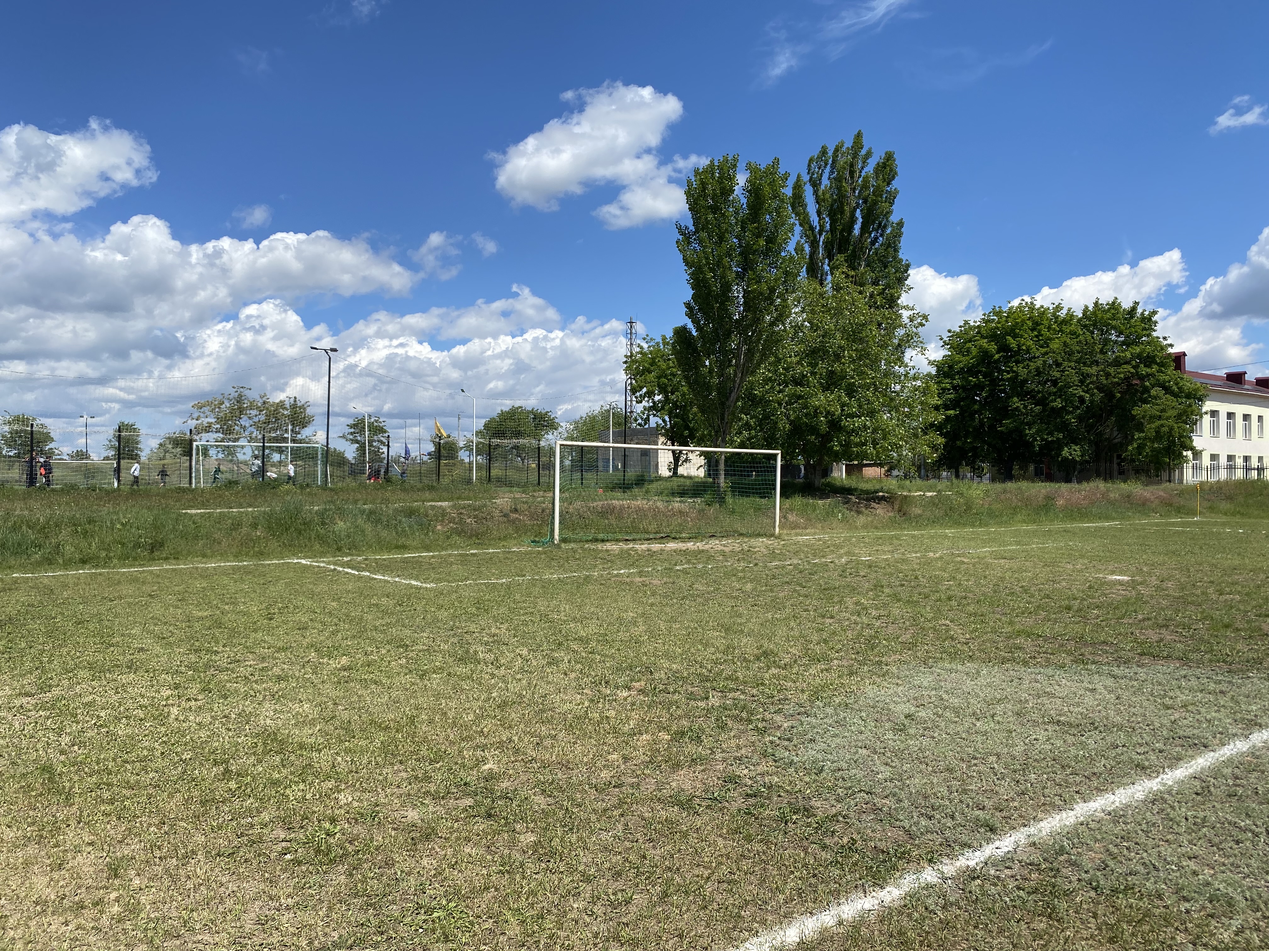 MD, Orasul Cantemir, Teren de fotbal cu iarba naturala la Cantemir
