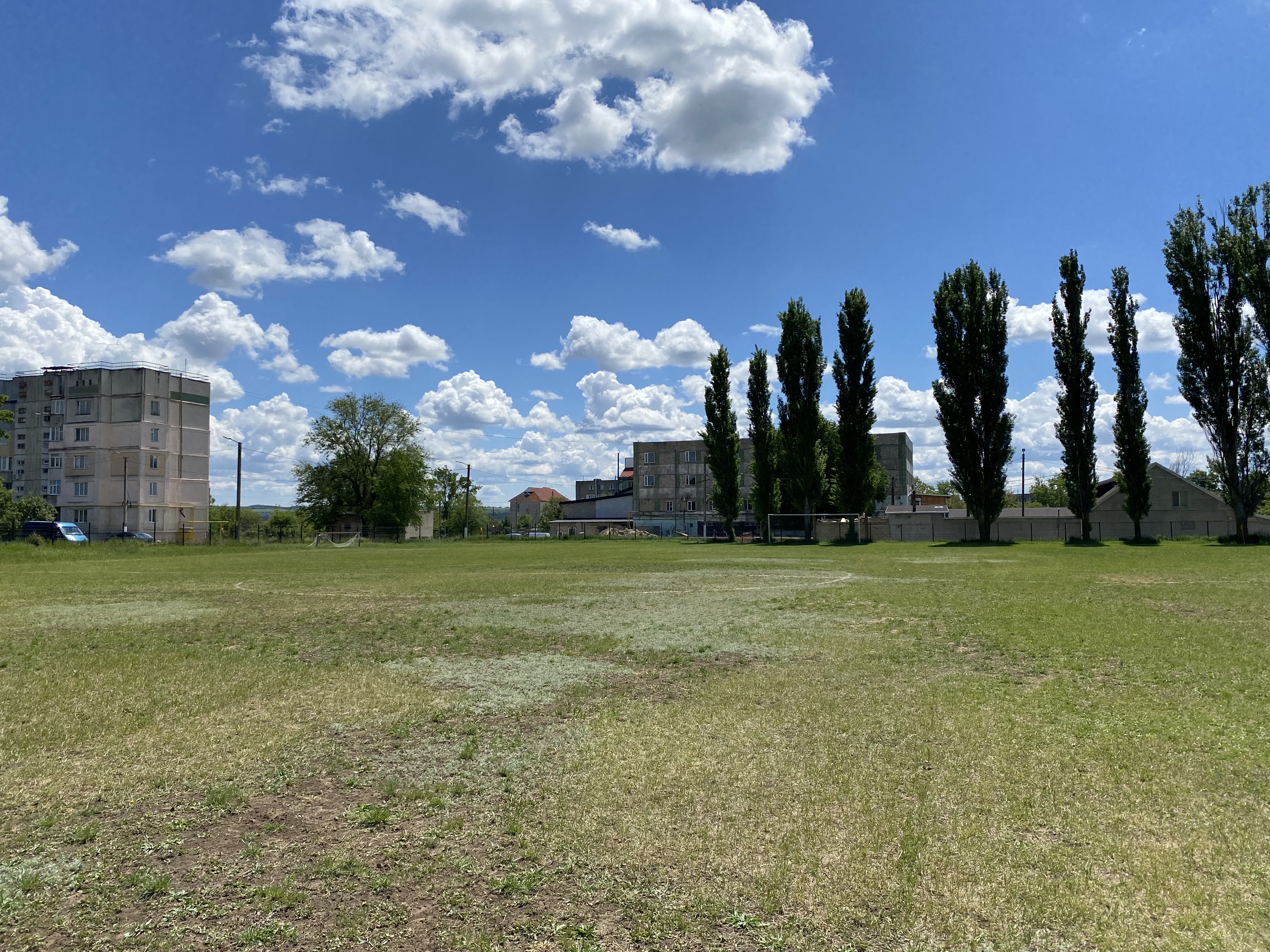 MD, Orasul Cantemir, Teren de fotbal cu iarba naturala