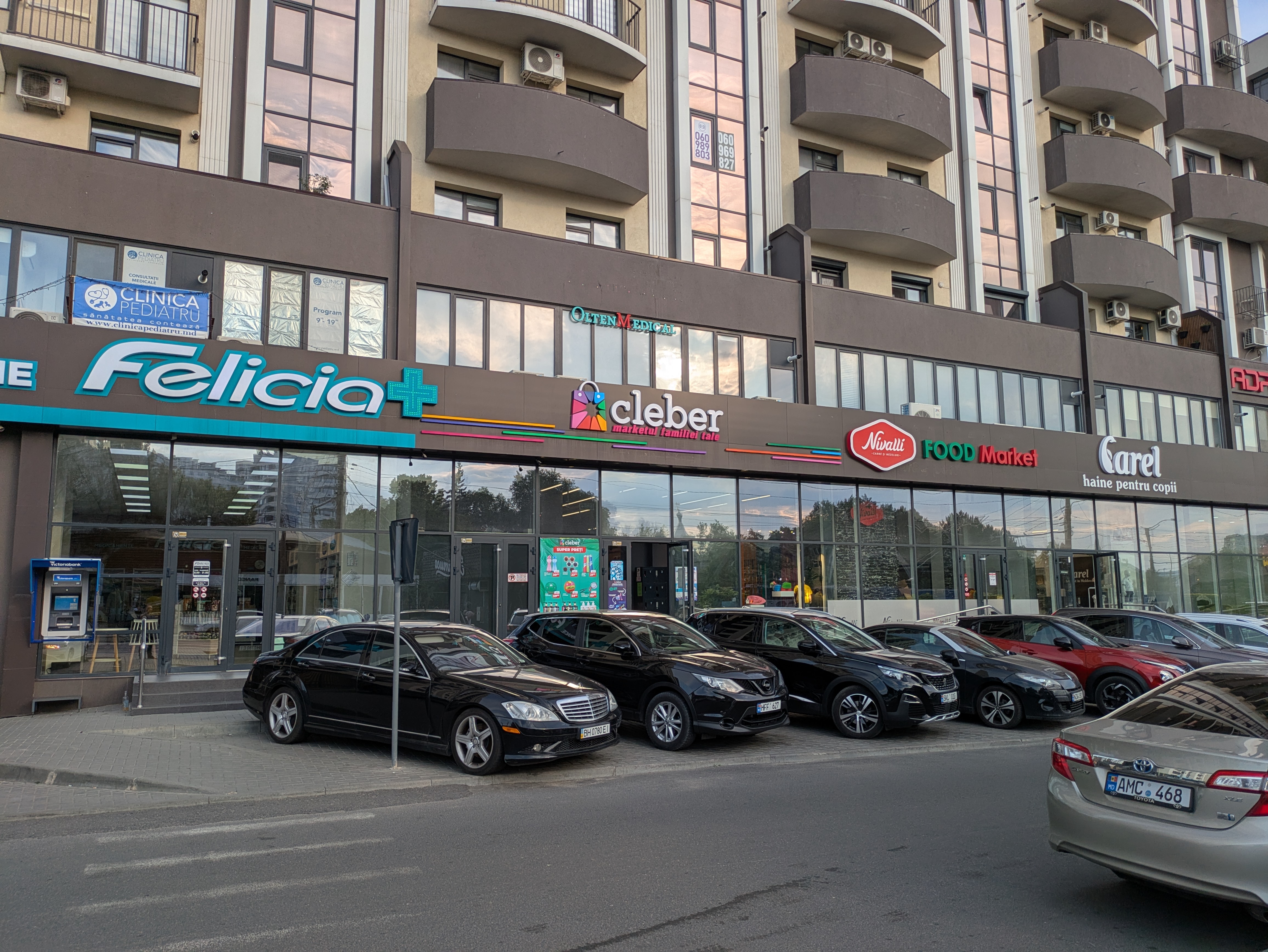 MD, Orasul Chisinau, Felicia, Clever, Food Market la Circ