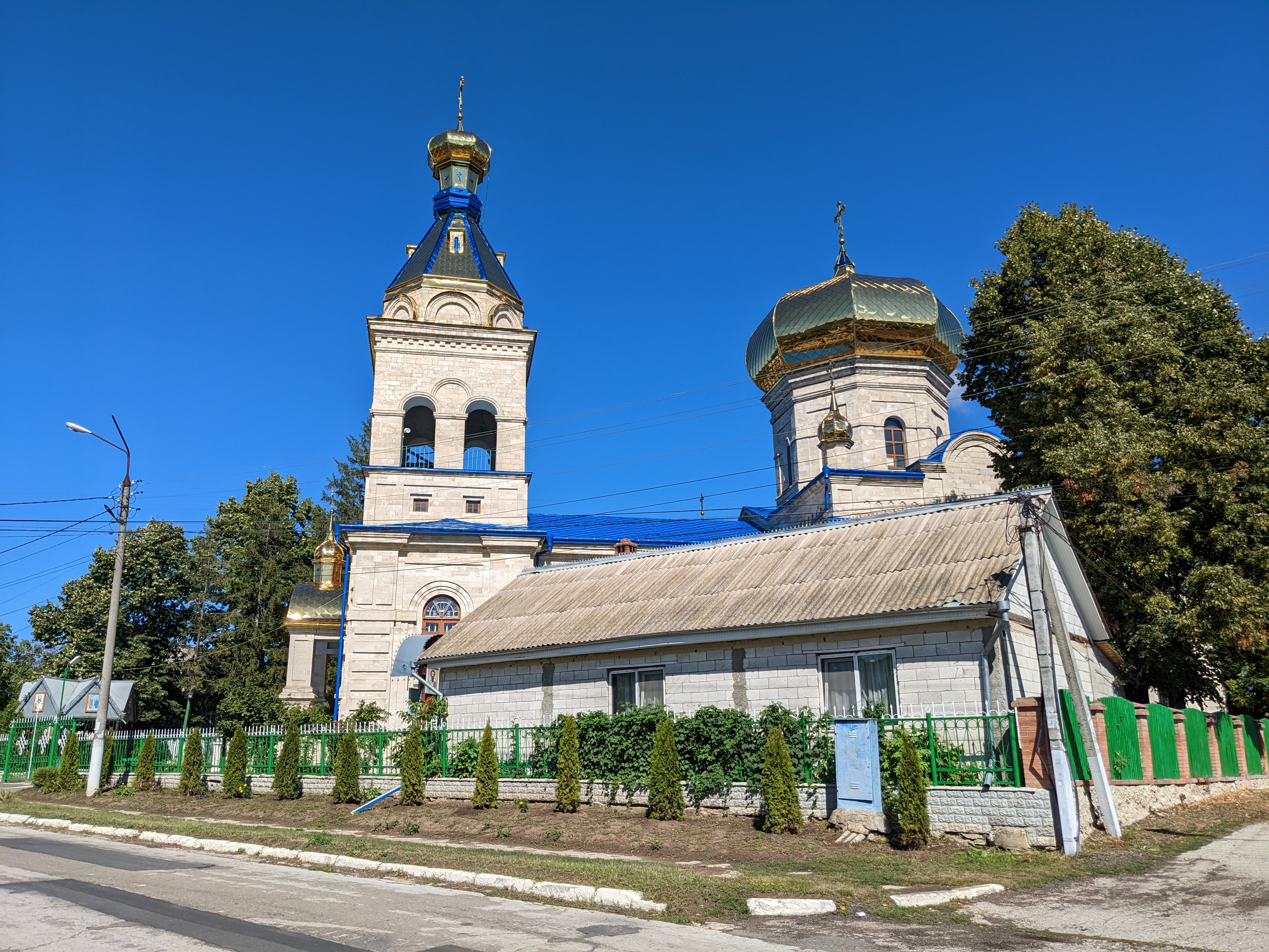MD, Raionul Ialoveni, Satul Văsieni, Biserica de la drum