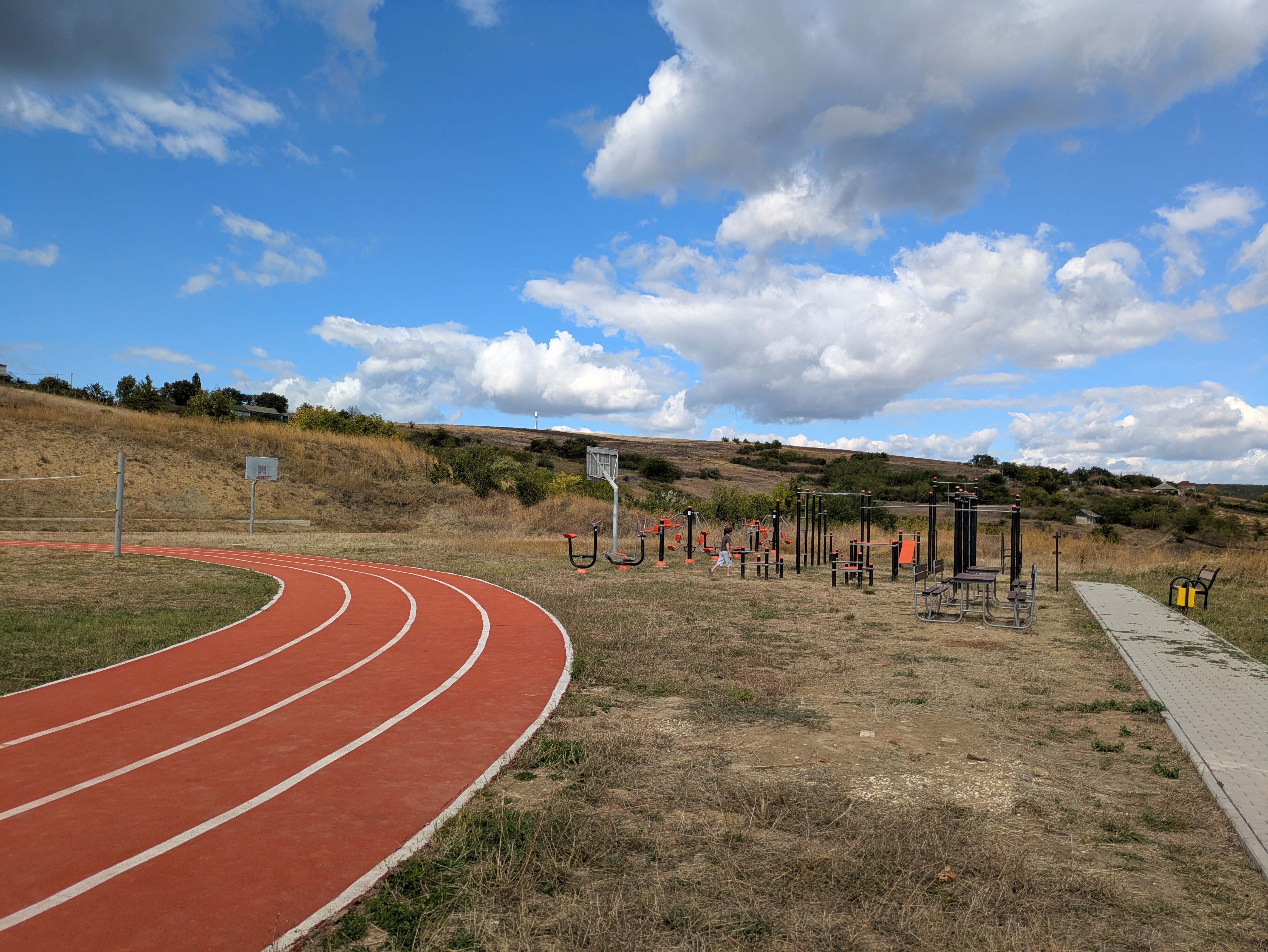 MD, District Cimislia, Satul Lipoveni, Teren sportiv 