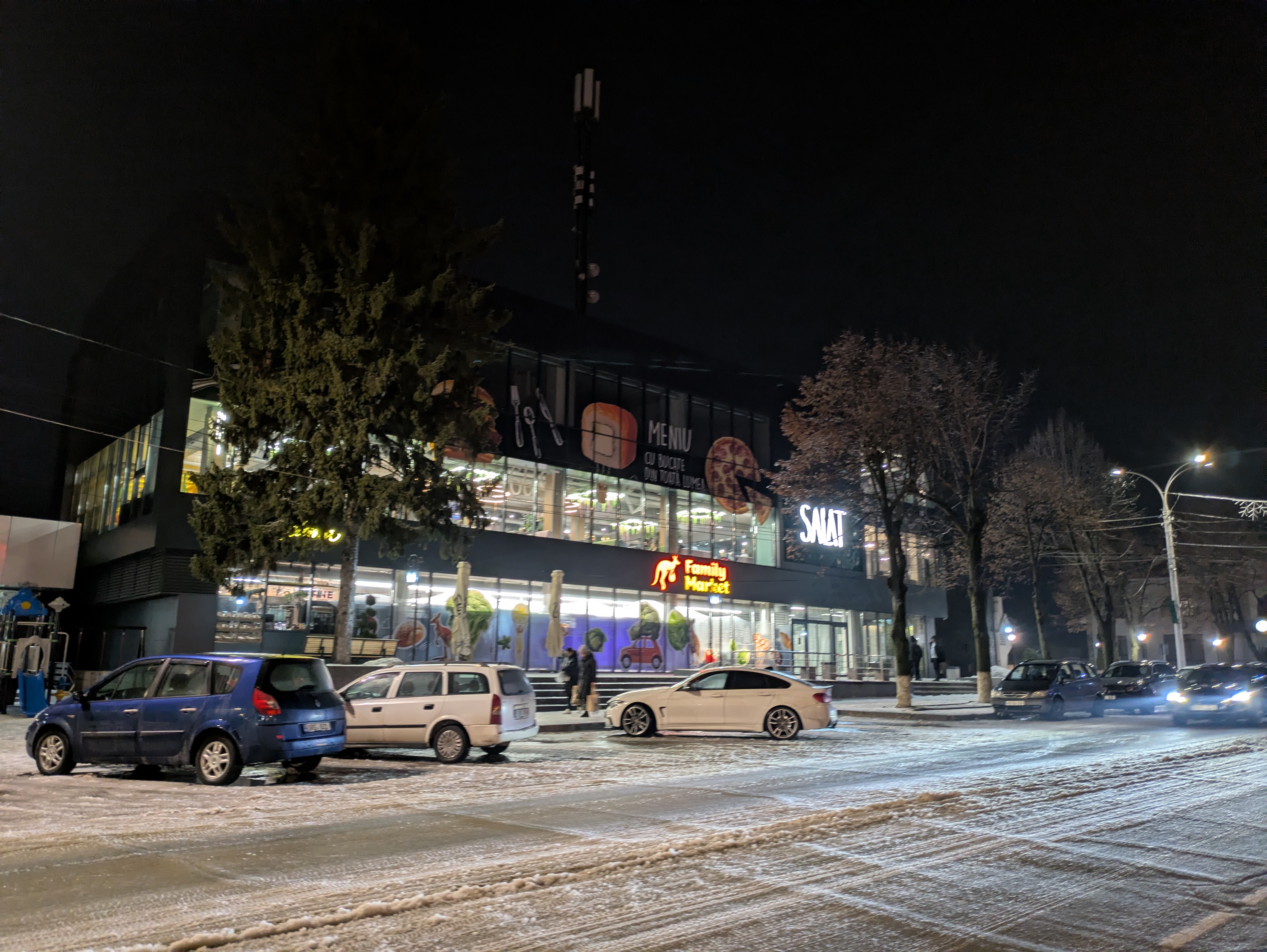 MD, Orasul Hînceşti, Family Market, Restaurant Salat