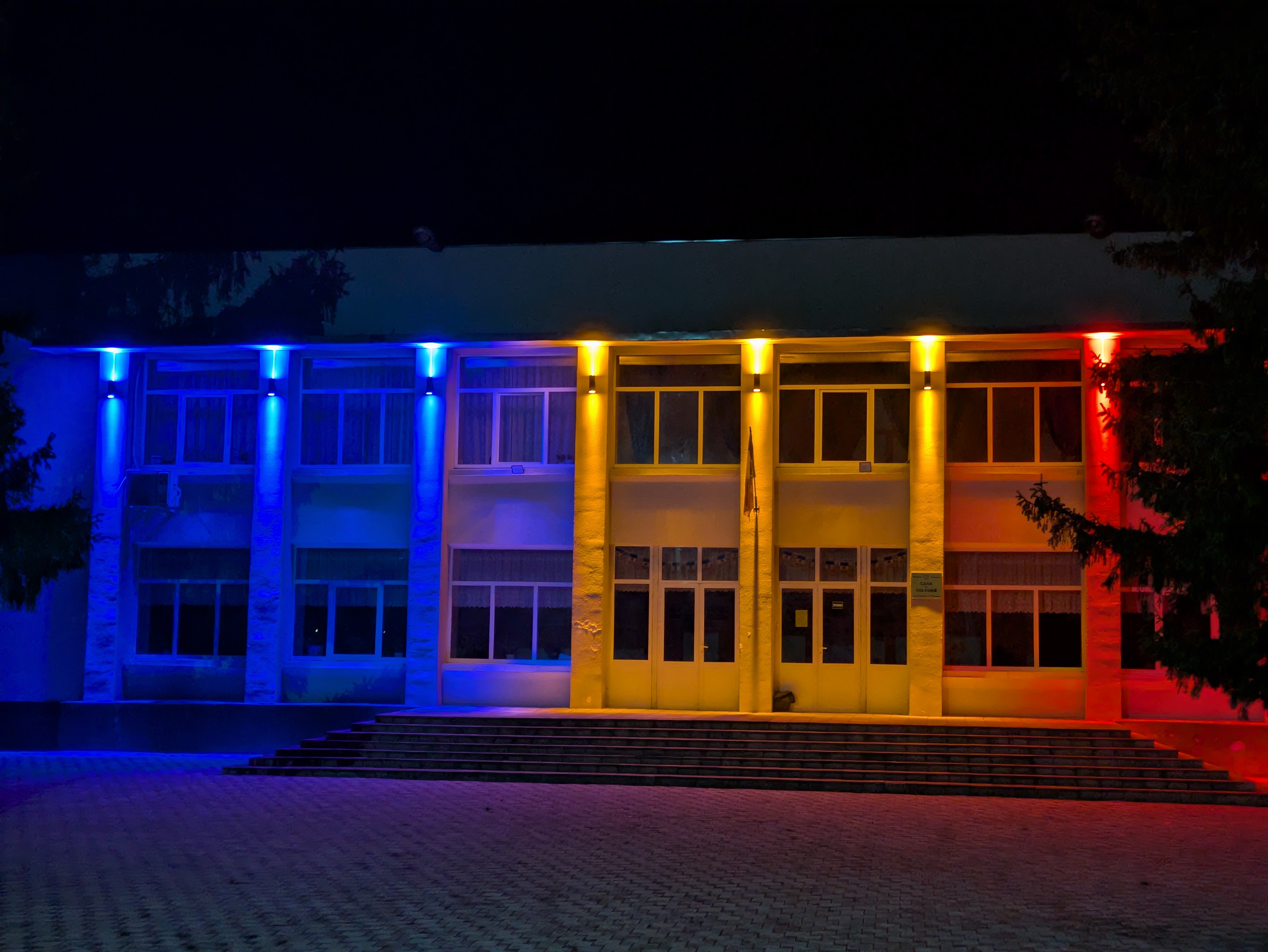 MD, Raionul Hînceşti, Satul Bozieni, Casa de cultură Iluminare Noaptea 