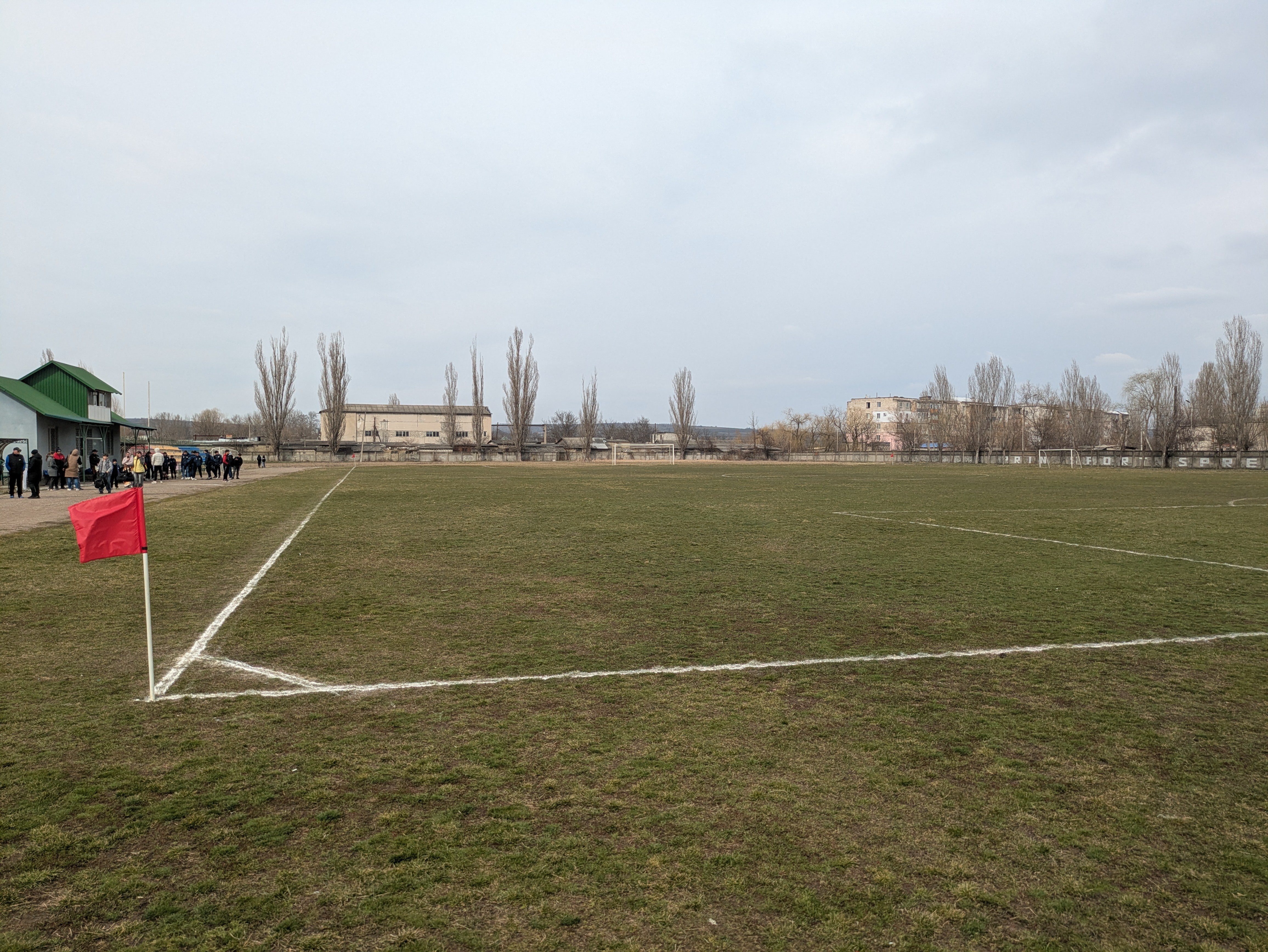 MD, Orasul Teleneşti, Teren de fotbal, Corner
