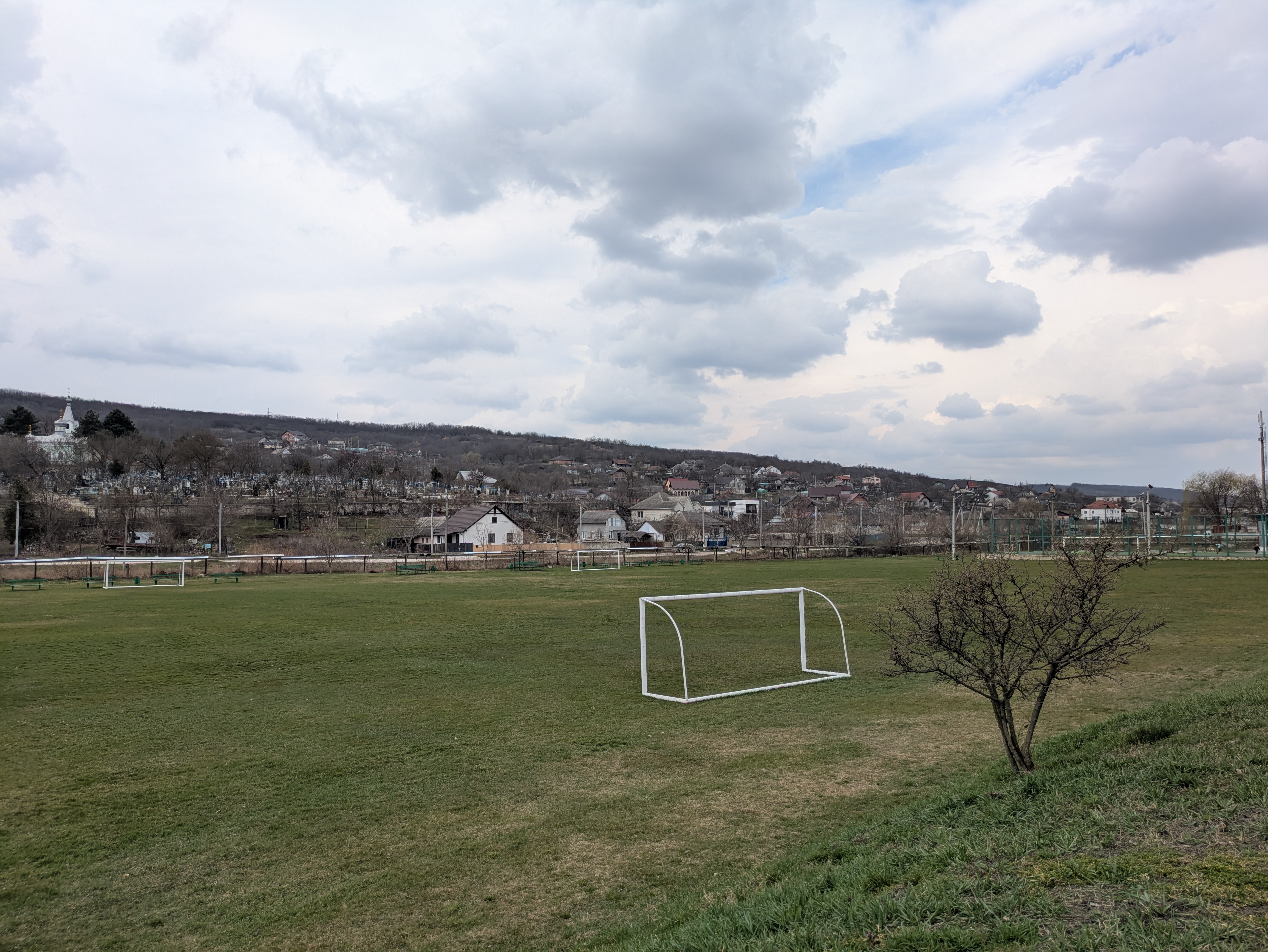 MD, Municipiul Chişinău, Satul Grătieşti, Teren de fotbal