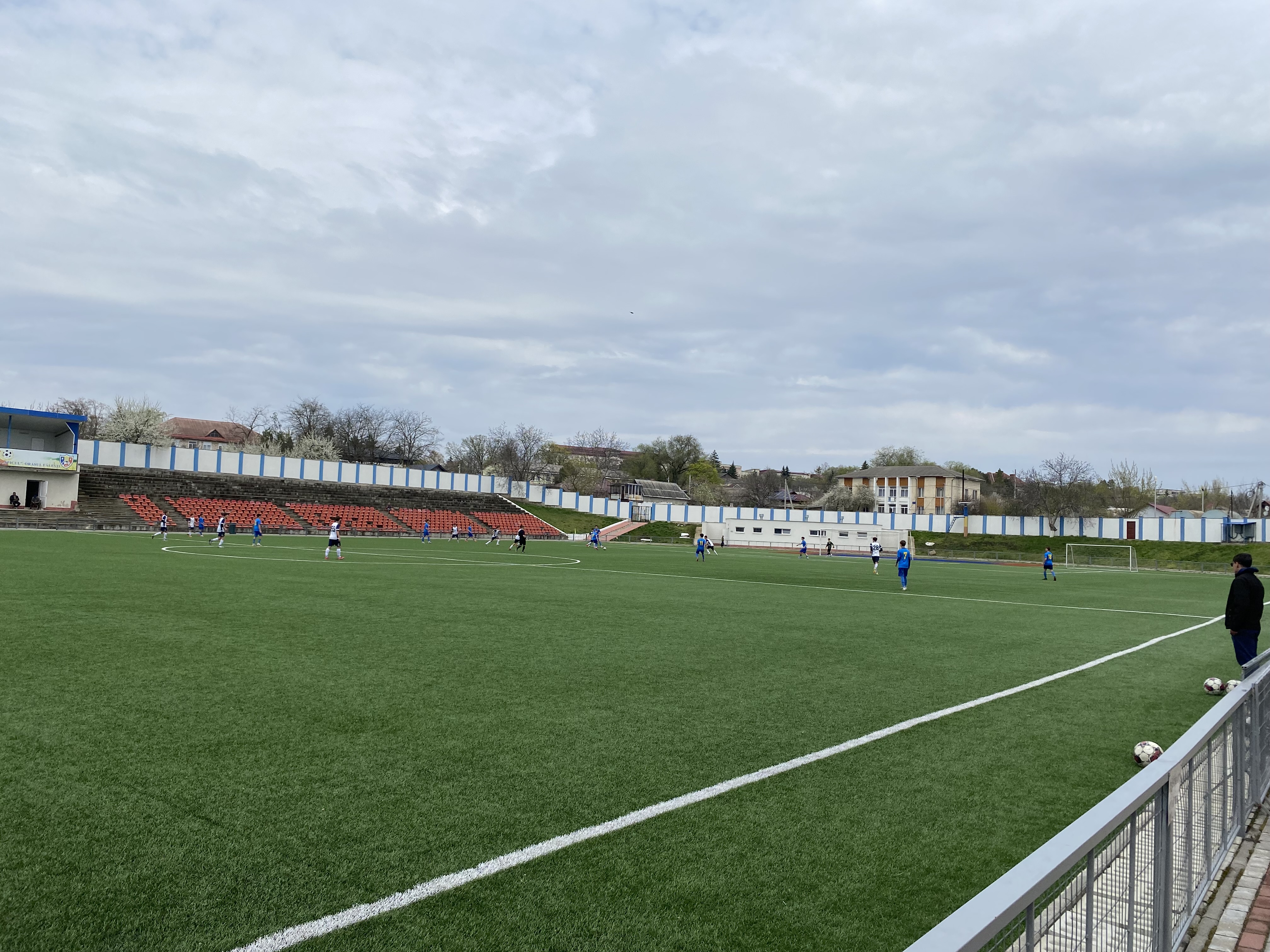 MD, Orasul Făleşti, Teren de fotbal 