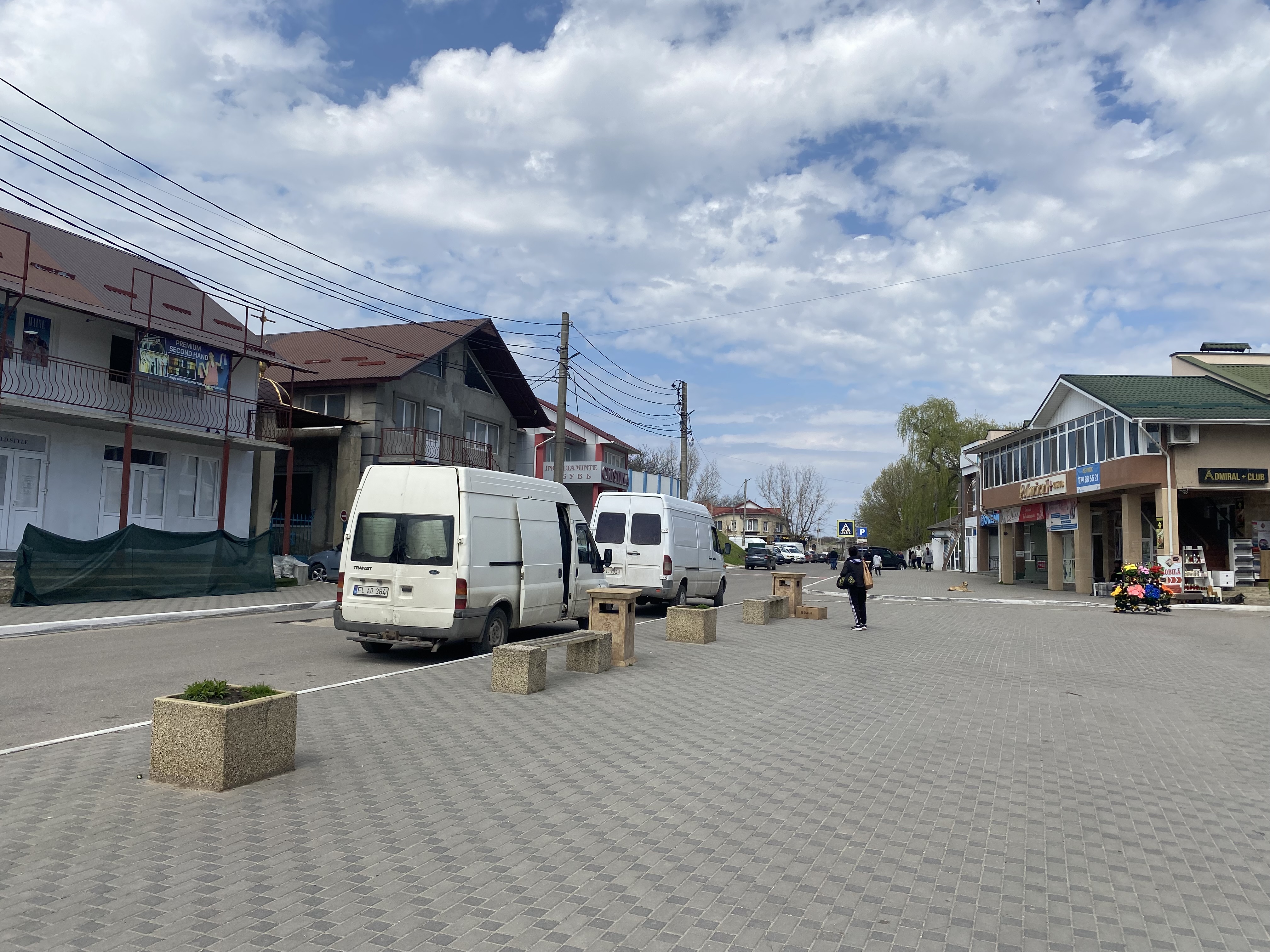 MD, Orasul Floreşti, Piața, Autobuze 