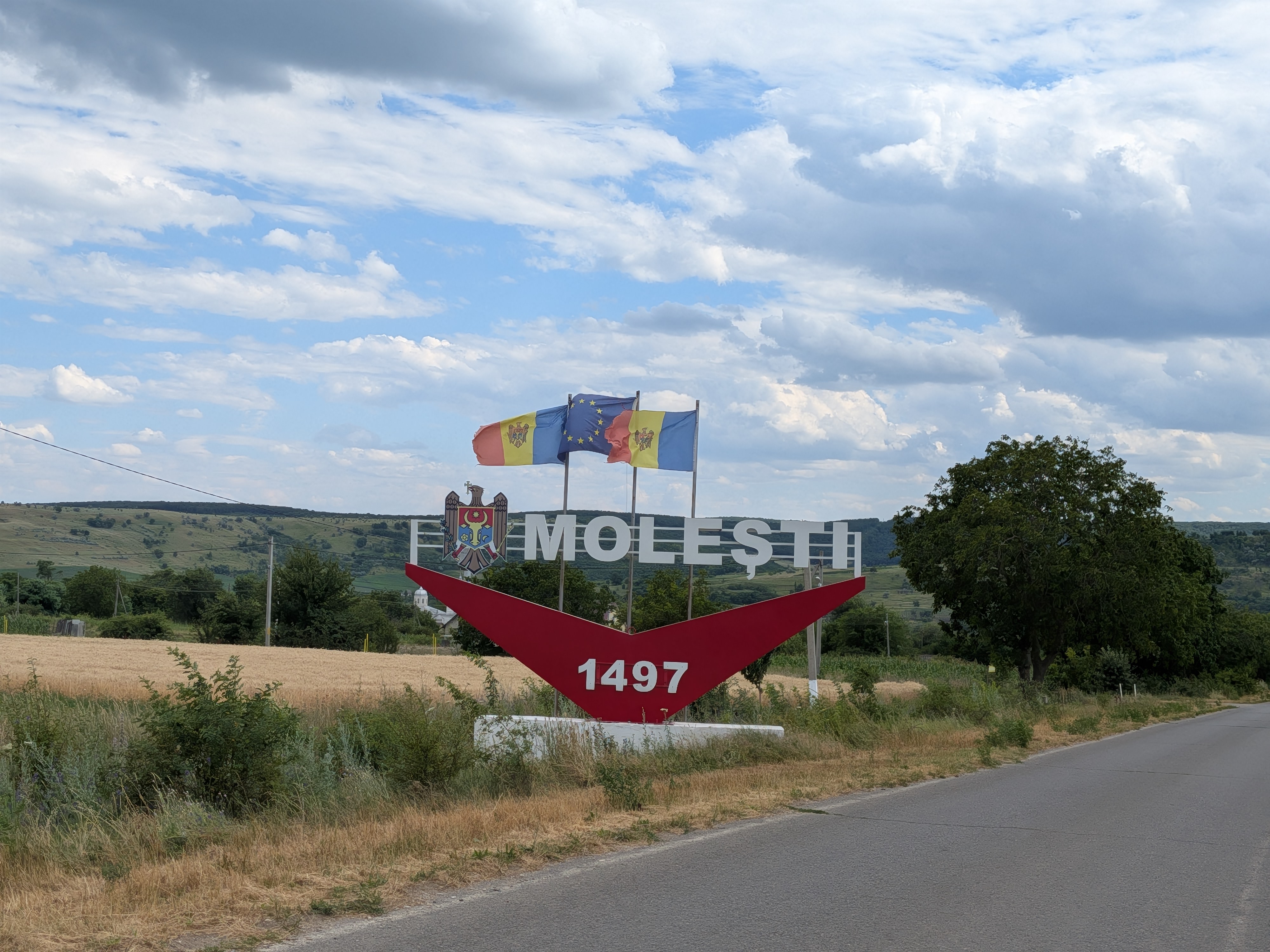 MD, Район Ialoveni, Satul Molesti, Molesti la intrare in sat