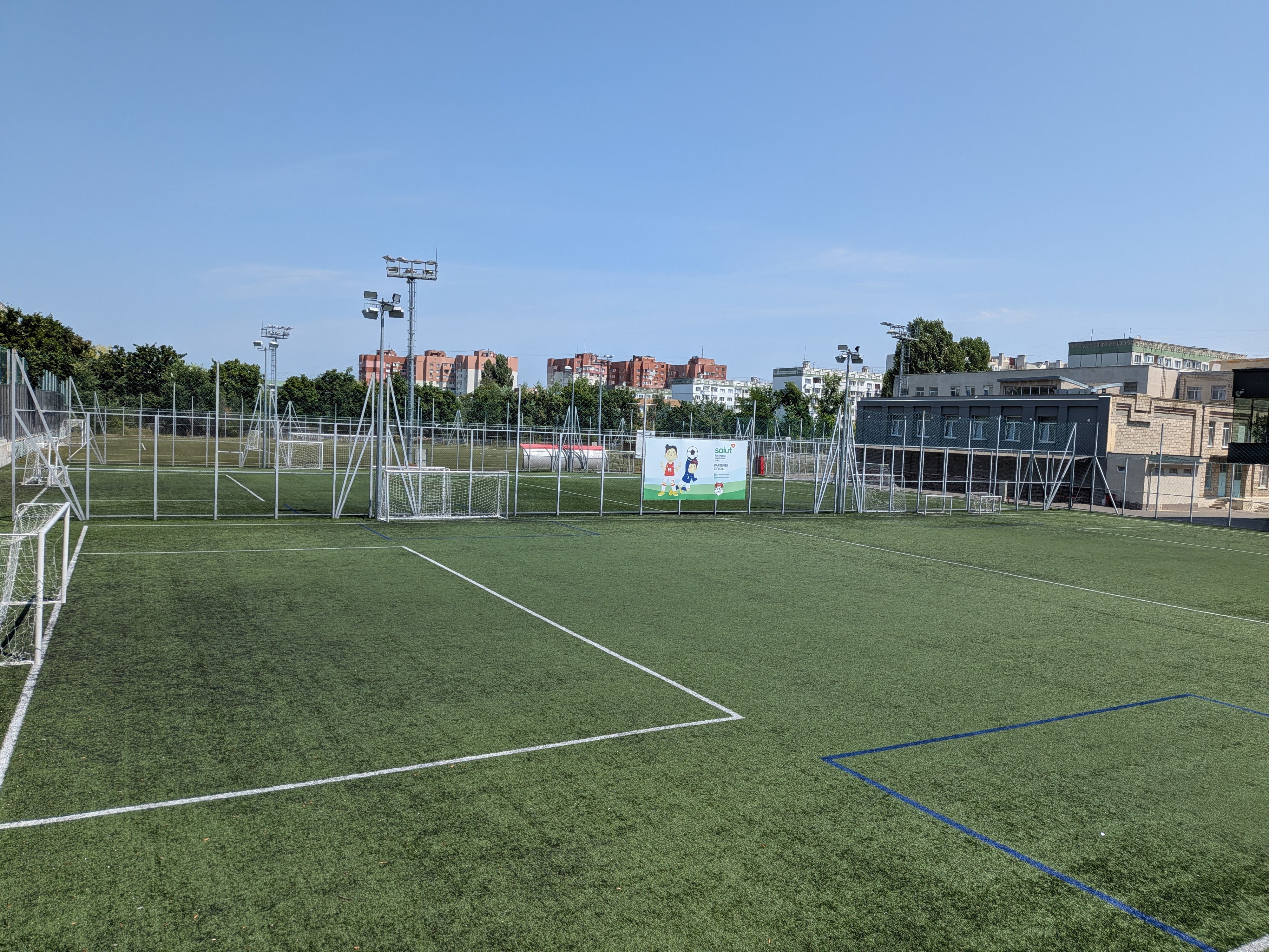 MD, Orasul Chişinău, Teren de fotbal mic Academia Radu Rebeja