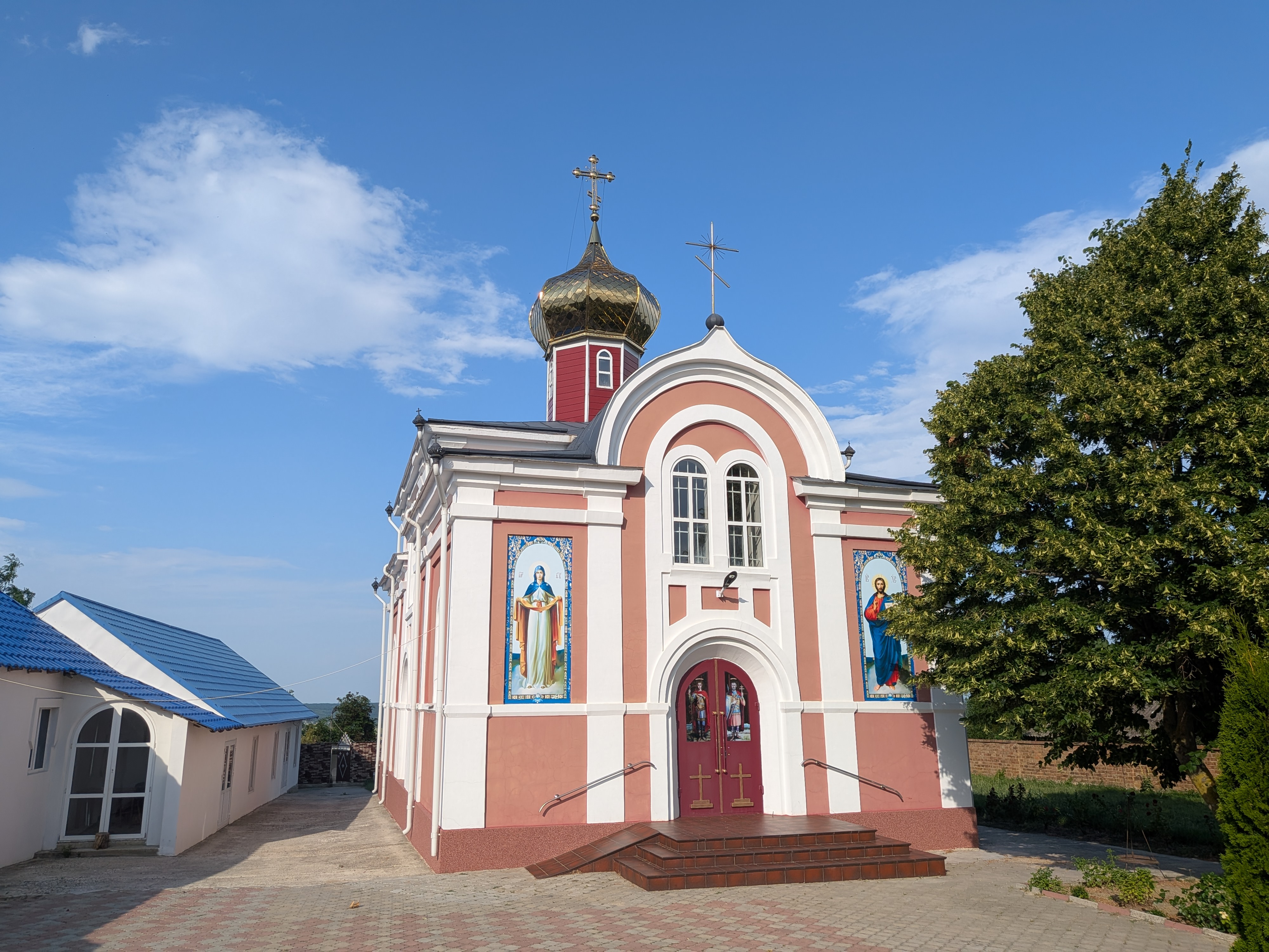 MD, Район Cimislia, Satul Sagaidac, Biserica, Intrarea