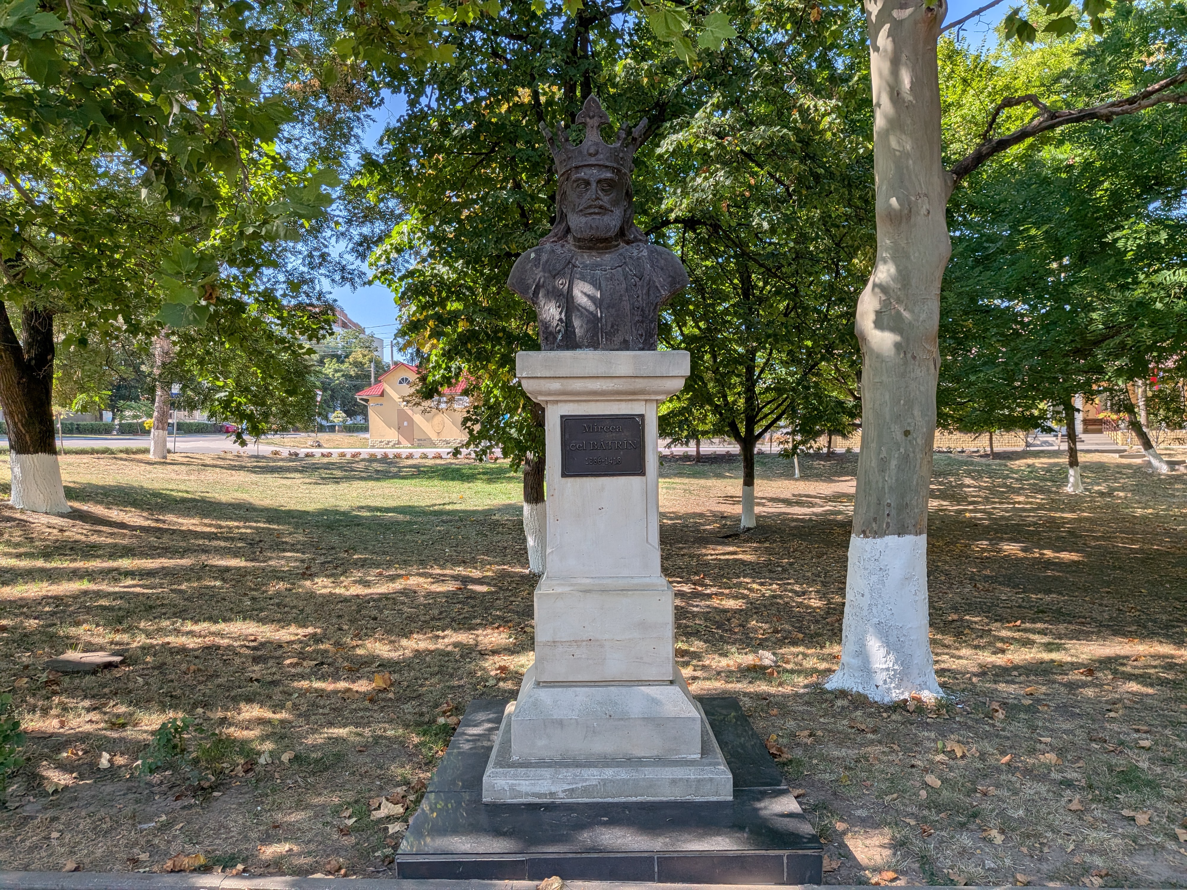 MD, Муниципалитет Chisinau, Orasul Cricova, Monument lui Mircea cel Batrin in Cricova