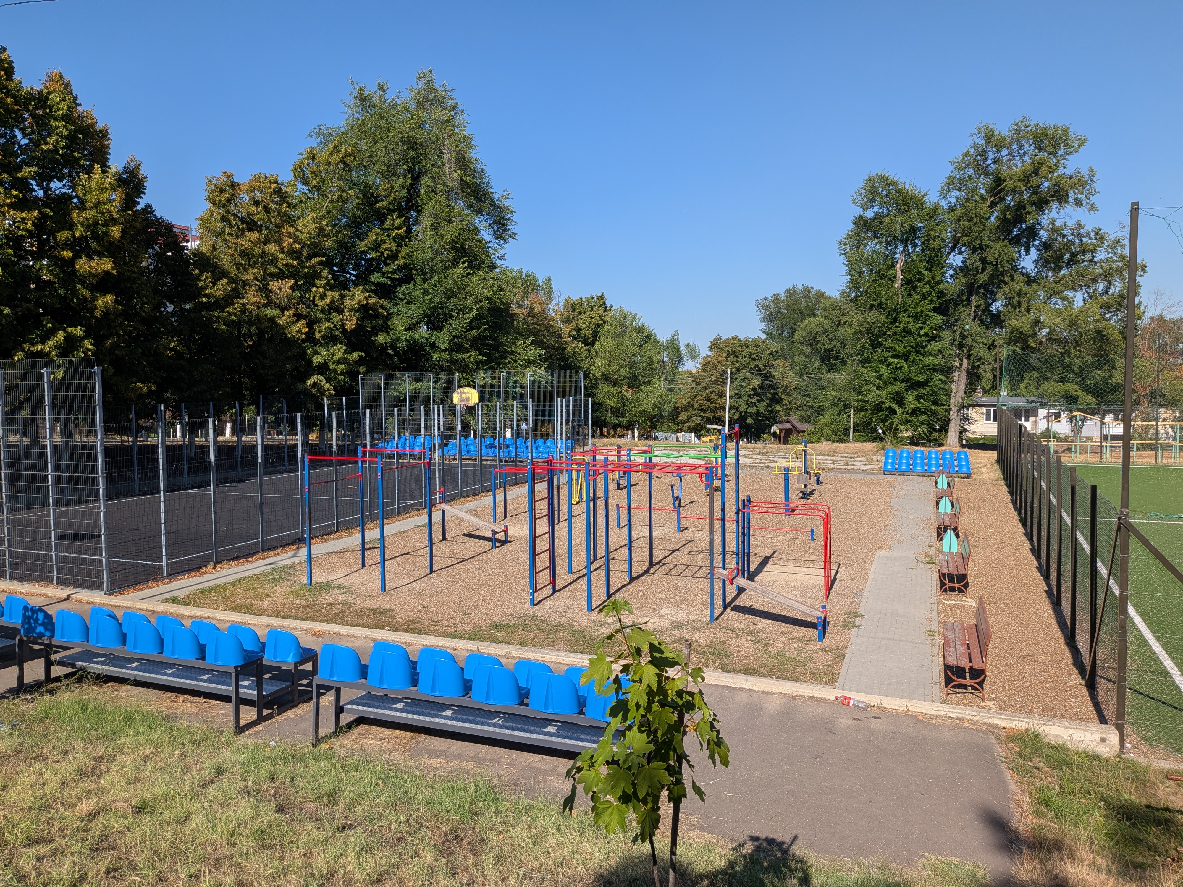 MD, Муниципалитет Chisinau, Orasul Cricova, Gimnaziul Rus 77 Complex Sportiv