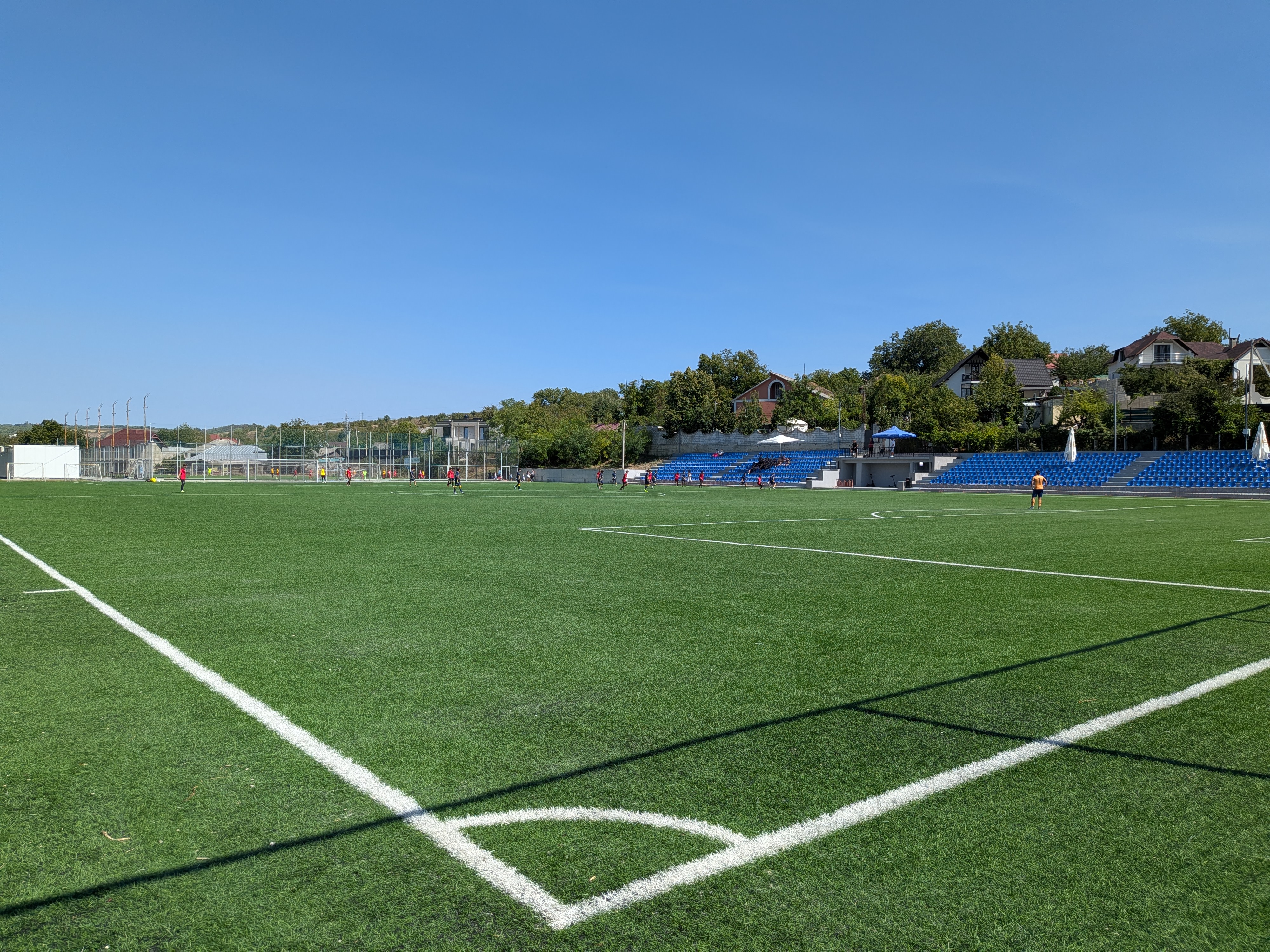 MD, Orasul Ialoveni, Tribuna pentru spectatori 