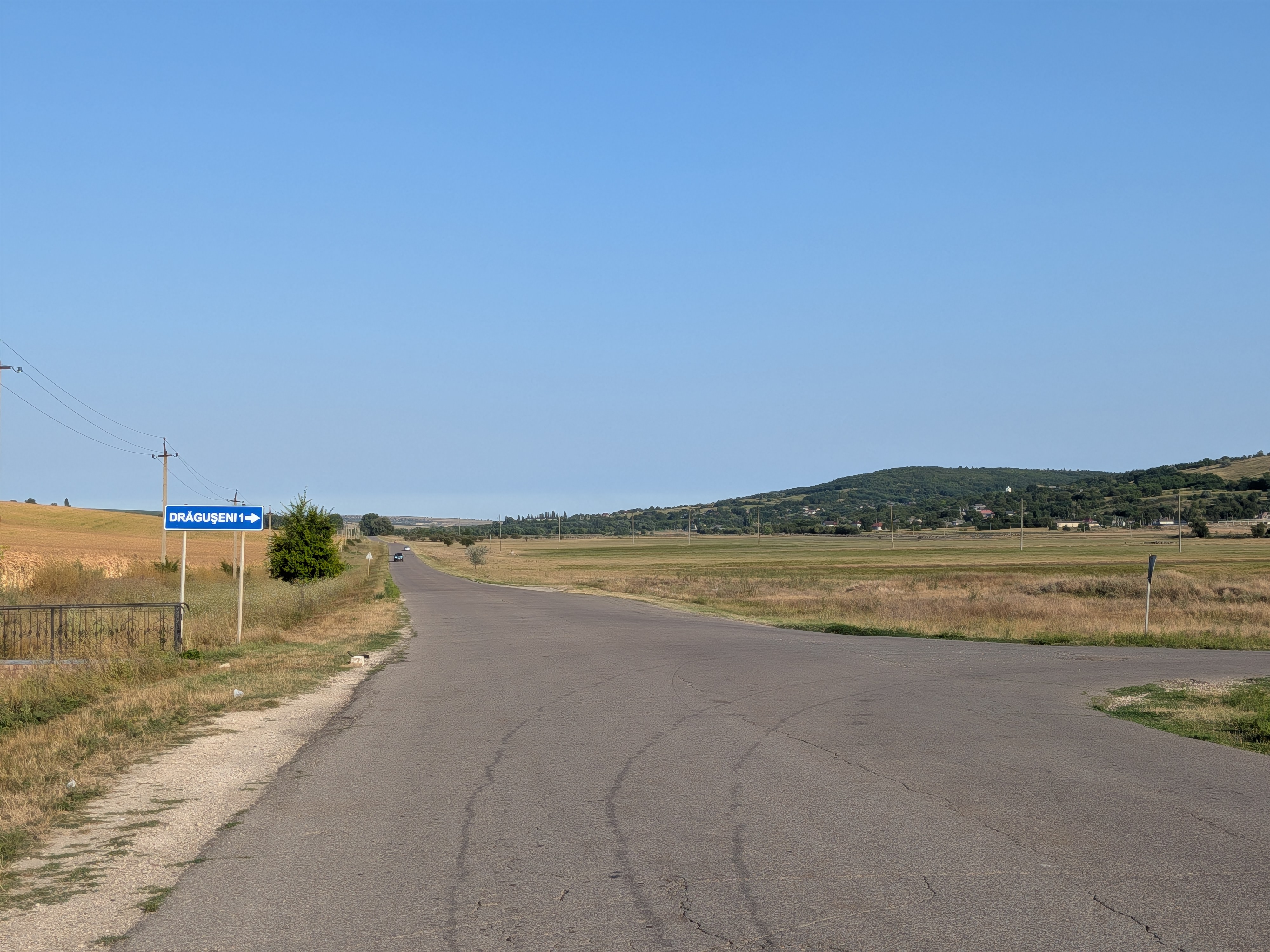 MD, Raionul Străşeni, Satul Drăguşeni, La intrarea in satul Draguseni Drumul G81 Greblesti - Romanesti