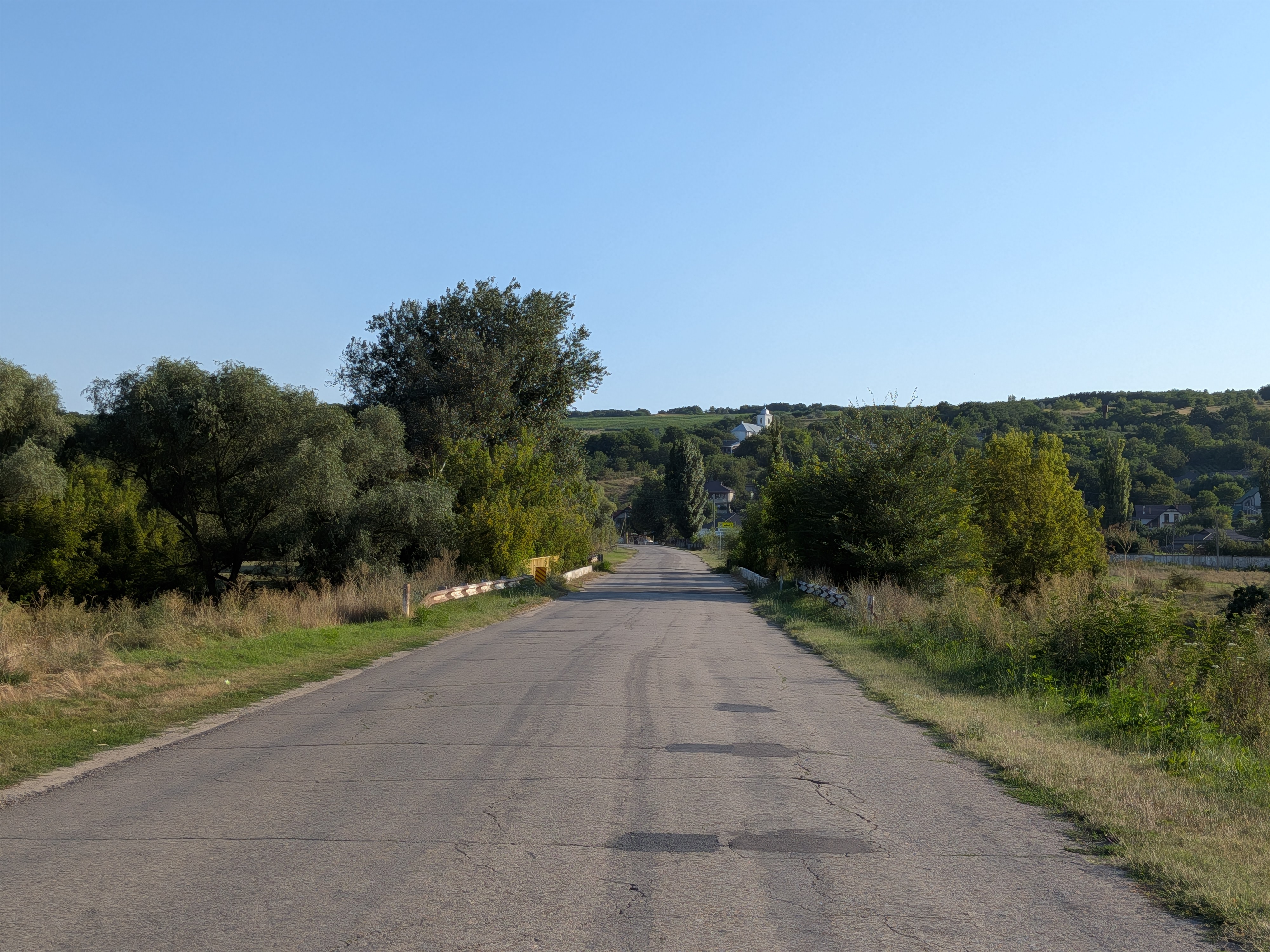 MD, Raionul Străşeni, Satul Rădeni, Drumul spre satul Radeni L409