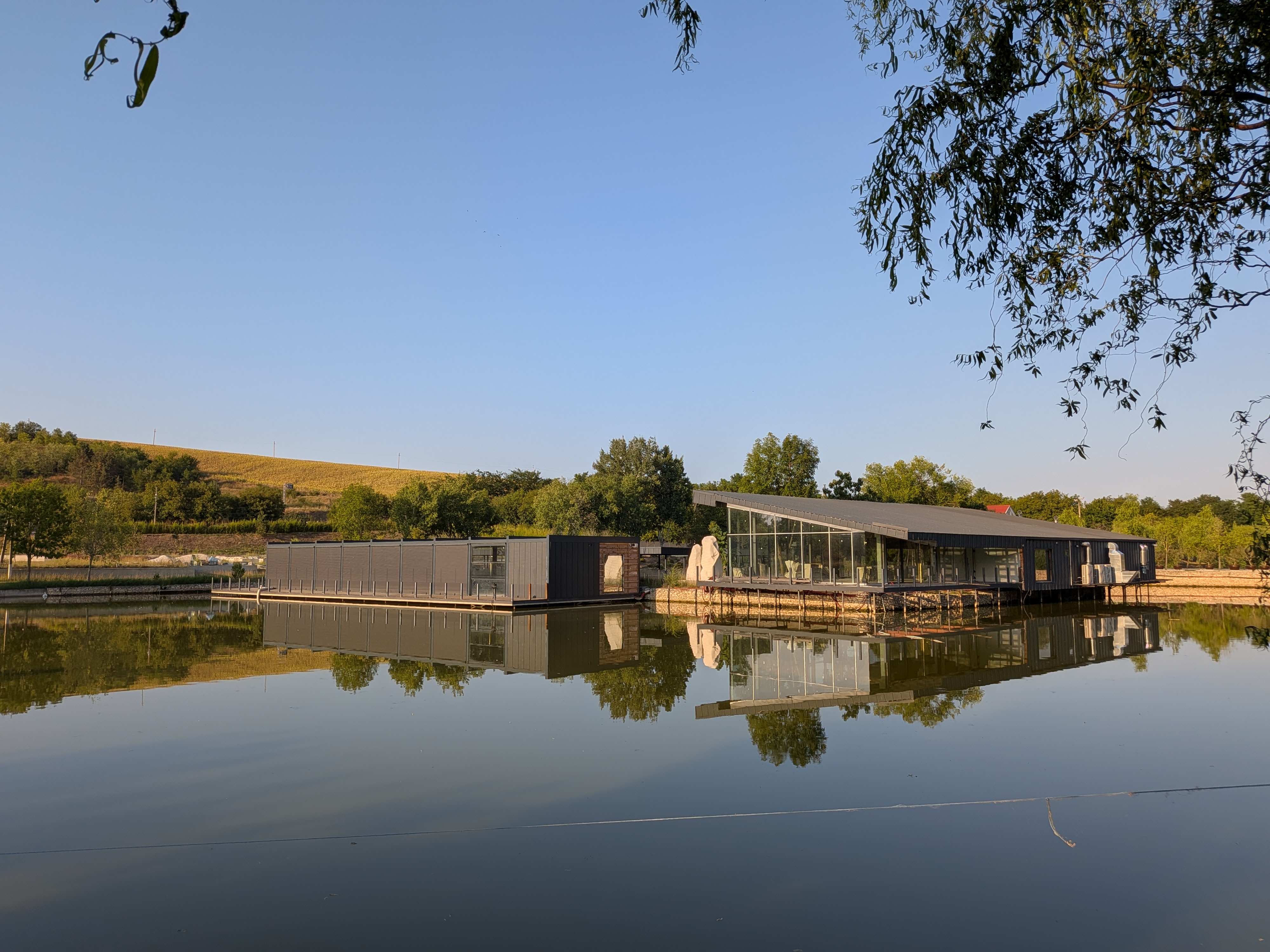 MD, Raionul Străşeni, Satul Grebleşti, Restaurant la Fisher Club Greblesti