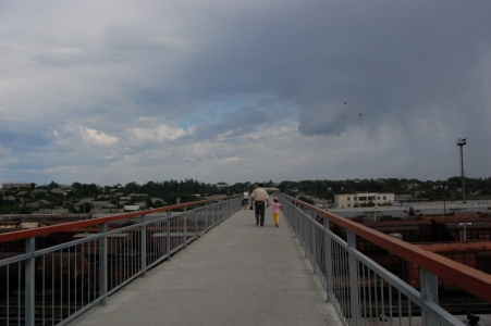 MD, Orasul Basarabeasca, Podul pentru pietoni peste caile ferate
