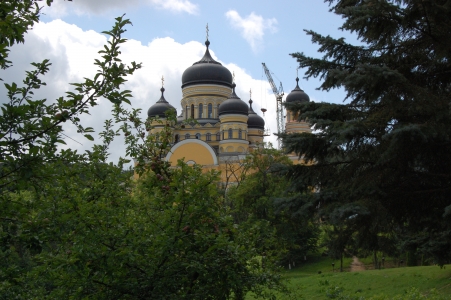 MD, Raionul Nisporeni, Satul Bursuc, Manastirea Hincu, Catedrala