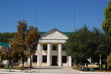 MD, Orasul Căuşeni, Casa Raionala de Cultura, Biblioteca Publica Raionala