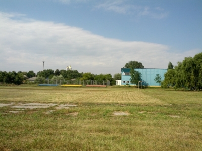 MD, District Cimislia, Satul Gura Galbenei, Terenul de fotbal, Vedere spre Complexul Sportiv