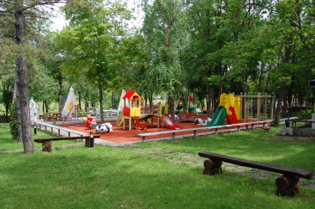 MD, Район Criuleni, Satul Hrusova, Skyland, Teren de joaca pentru copii
