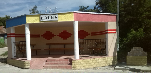 MD, Raionul Străşeni, Satul Dolna, Stația de oprire auto din s. Dolna