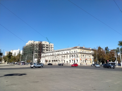 MD, Orasul Chişinău, Intersecția străzilor Bănulescu Bodoni cu Bulevardul Ștefan cel Mare