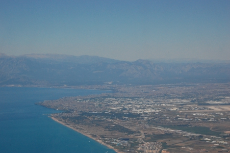 TR, Orasul Antalia, Marea si Muntii vedere din Avion