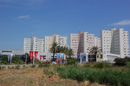 TR, Blocuri de Apartamente, Oficiul Renault in Orasul Antalia