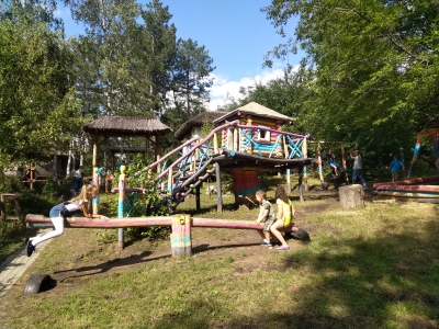 MD, Municipiul Chişinău, Satul Tohatin, Loc de joacă pentru copii la Popasul Domnesc