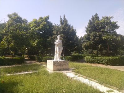 RO, Monument în parcul din Slobozia