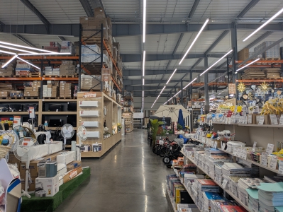 MD, Orasul Cimişlia, Piramida Market interior 