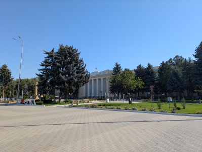 MD, Orasul Cahul, Universitatea Bogdan Petriceicu Hajdeu, Blocul Central 