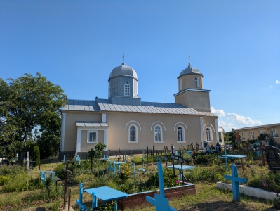 MD, Raionul Hînceşti, Satul Voinescu, Biserica si Cimitirul din Voinescu