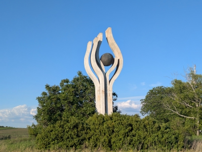 MD, Raionul Hînceşti, Satul Ivanovca, Monument CSI