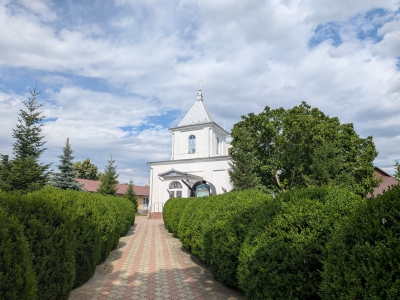 MD, Raionul Ialoveni, Satul Moleşti, Biserica Molesti