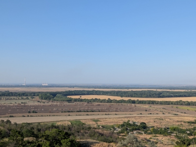 MD, Raionul Ştefan Vodă, Satul Purcari, Vedere spre Transnistria de la Purcari, Centrala de la Dnestrovsc