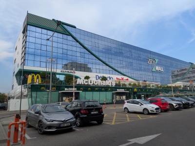 MD, Orasul Chişinău, Zity Mall, Mc Donalds, Mc Drive, Defacto
