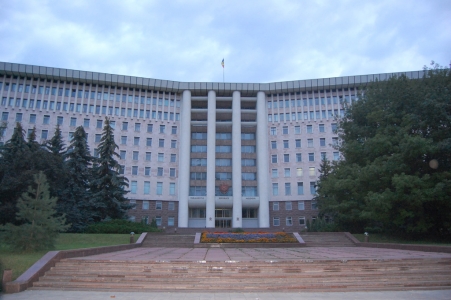 MD, Orasul Chişinău, Casa Parlamentului Republicii Moldova
