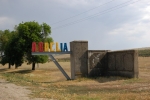 La intrarea in satul Abaclia