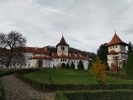 La intrarea in Manastirea Brancoveanu