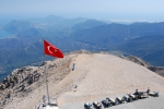 Muntiele Tahtali, Flagul Turciei, Sezlonguri