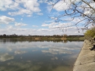 Lacul Răzeni, malul de la damba