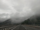 Munții Balcani pe Autostrada A2 în Bulgaria