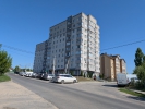 Bloc de apartamente, Market, Farmacie
